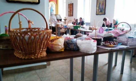 Великая Суббота: каширяне освящают куличи и яйца