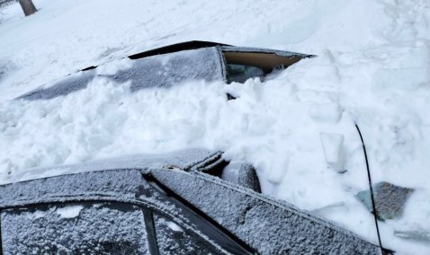 Первые весточки от «Вани» в Кашире: аварии, неочищенные переходы, проломленные крыши автомобилей