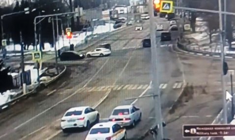 Не проскочил: на перекресте улицы Стрелецкой произошло очередное ДТП