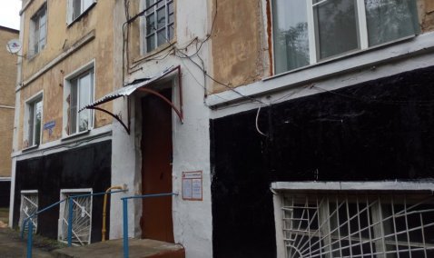 Жильцы дома на улице Сергея Ионова в Кашире выступают за признание его аварийным