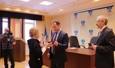 Отличившихся наградили золотыми значками ГТО