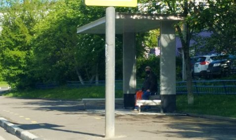 В Кашире устанавливают новые остановочные павильоны