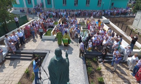 Скульптуру Сергию Радонежскому торжественно открыли на праздновании Дня города