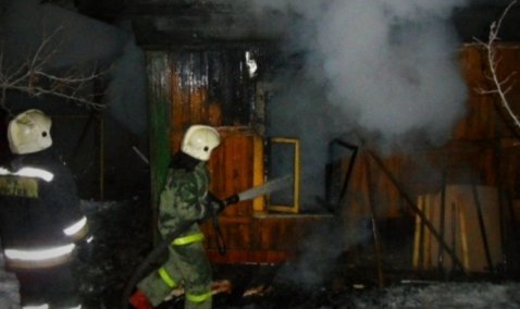 Более двух часов продолжалось тушение пожара в частном доме в Кашире-1