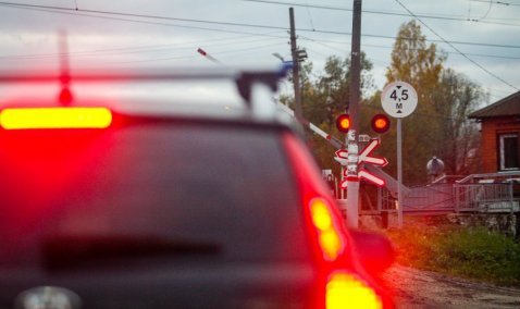 Железнодорожный переезд под Каширой будет закрыт для проезда транспорта в течение двух дней