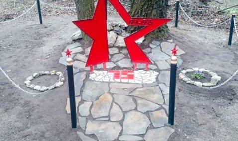 Памятный знак погибшим воинам установили в Зендиково благодаря усилиям местных жителей