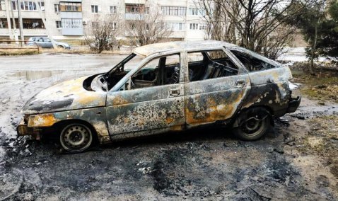 В Ожерелье в результате пожара сгорел автомобиль ВАЗ-2112