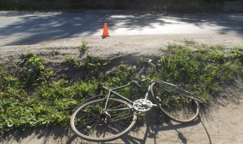 В районе Кокино автомобиль сбил несовершеннолетнего велосипедиста