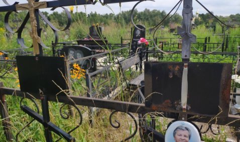 Вандализм на кладбище Аладьино