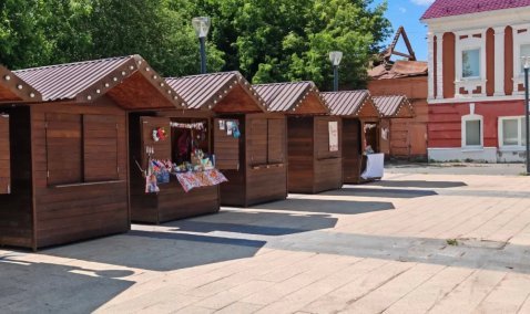 Напротив старых торговых рядов у храма открылось «Каширское подворье»