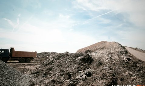 Работы по рекультивации мусорного полигона в Ожерелье обещают завершить до конца лета