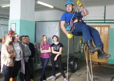 Школьники побывали в гостях у спасателей