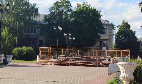 На площади у АТС в Кашире-2 начался ремонт фонтана