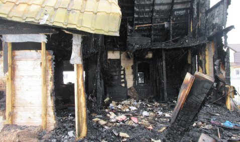 Пожар охватил дачный дом в СНТ «Поселок на Оке» под Каширой