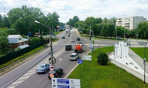 К осени на перекрестке Стрелецкой и Иваньковского шоссе в Кашире организуют круговое движение – Минтранс Подмосковья