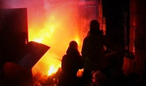 На Центролите снова произошел пожар в нежилом строении