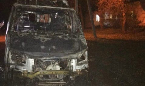 Автомобиль скорой помощи сгорел в поселке Большое Руново