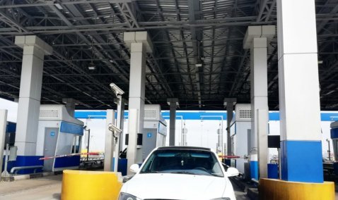 Меры ужесточаются: на платных терминалах М-4 гибкие шлагбаумы заменят на алюминиевые