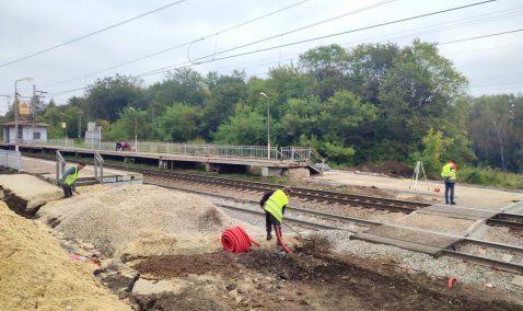 На платформе «Тесна» начались работы по обустройству пешеходного перехода