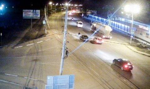 Водитель ВАЗа сбил мужчину на пешеходном переходе на улице Стрелецкой