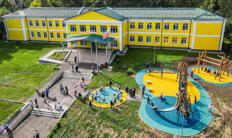 Новый игровой городок на территории школы в Кашире-2 станет доступным для всех желающих