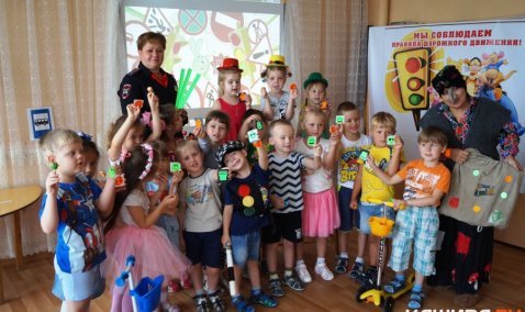 Сотрудники 16 роты провели игру «Дорога по правилам»