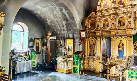 Под Каширой обокрали и подожгли храм Троицы Живоначальной