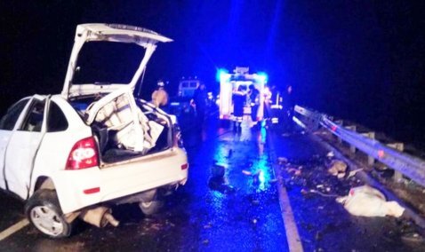 Пять человек погибли и пятеро пострадали в результате столкновения Lada Priora и Hyundai Solaris на трассе «Каспий» в Кашире