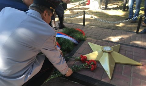 Памятник сотрудникам ОВД,