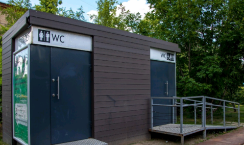 В Ожерельевском парке «Дубовая роща» появятся туалеты