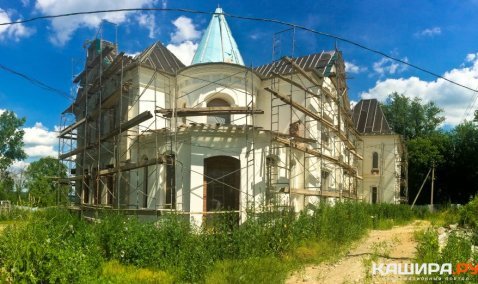 На усадьбе Глебовых в Тарасково продолжается реконструкция