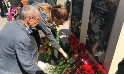 Торжественное открытие мемориальной плиты погибшим в Афганистане и Чечне воинам-каширянам состоялось на Аллее Славы