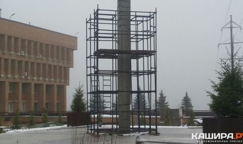 Возведение стелы продолжается