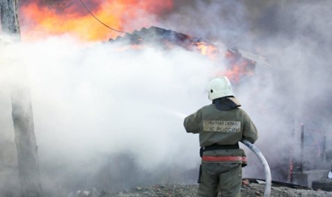 Вечером в деревне Грабченки загорелся частный дом