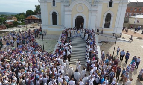 Митрополит Крутицкий и Коломенский Ювеналий совершил чин великого освящения Никитского монастыря