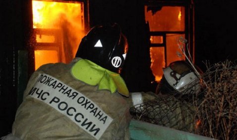 Пожар в жилом доме произошел прошлой ночью в деревне под Каширой