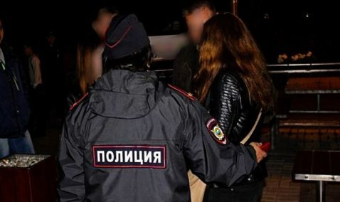 Двух девушек, находившихся в неадекватном состоянии посреди проезжей части в Кашире-2, доставили в психиатрическую больницу