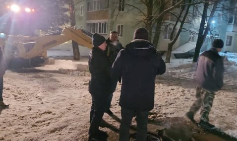 В Кашире из-за аварии без тепла и ГВС остались дома на улице Садовой: ремонт контролирует и.о. главы округа