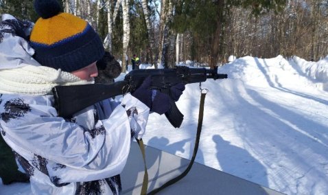 В Каширском парке на День защитника Отечества прошла военно-спортивная игра «Зарница»