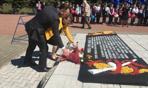 Митинг с гостями из Республики Саха (Якутия) состоялся у мемориала в Зендиково