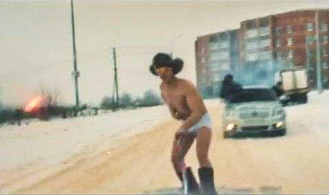 Катания на ковре по Вахрушева, танцы в трусах на сцене в Кашире-2 – каширяне сняли «лютый» клип на песню рэпера T-killah