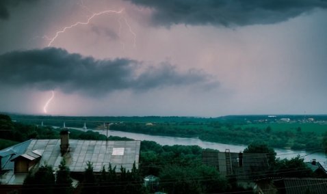 Аварии, подтопления и вспышки молний: последствия прошедшей стихии в Кашире