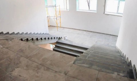 Пятнадцать процентов общего объема работ нужно успеть выполнить за полторы недели на капремонте школы в Ожерелье