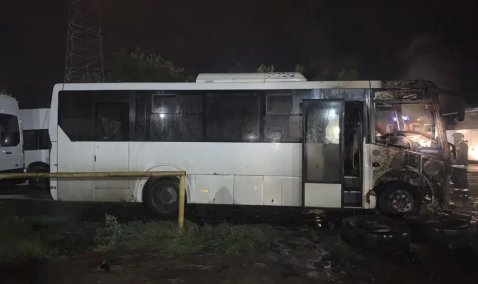 Автобус загорелся на парковке в Кашире-2