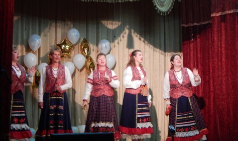 Песня собрала друзей