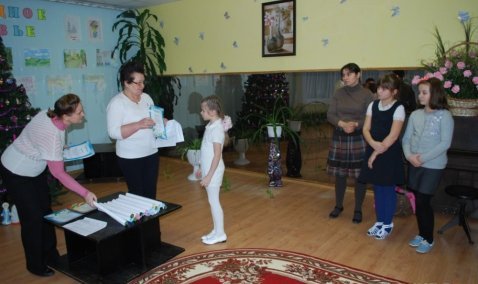 Закрытие выставки-конкурса детского рисунка «Я люблю родное Подмосковье»  в детском экологическом центре