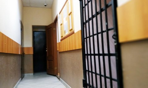 Москвичку, укравшую ноутбук и книгу «Преступление и наказание», задержали в электричке при подъезде к Ожерелью