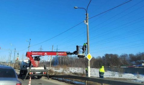 Новую камеру фотовидеофиксации устанавливают на перекрестке у Терново-2