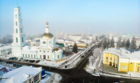 Водителей предупреждают об ухудшении дорожной обстановки из-за надвигающегося снегопада ⠀