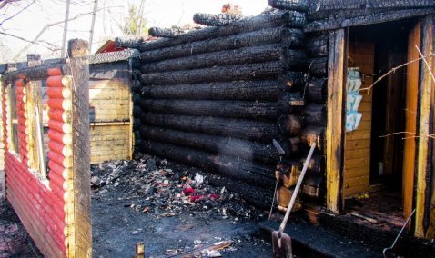 В деревне Аладьино из-за короткого замыкания сгорела баня